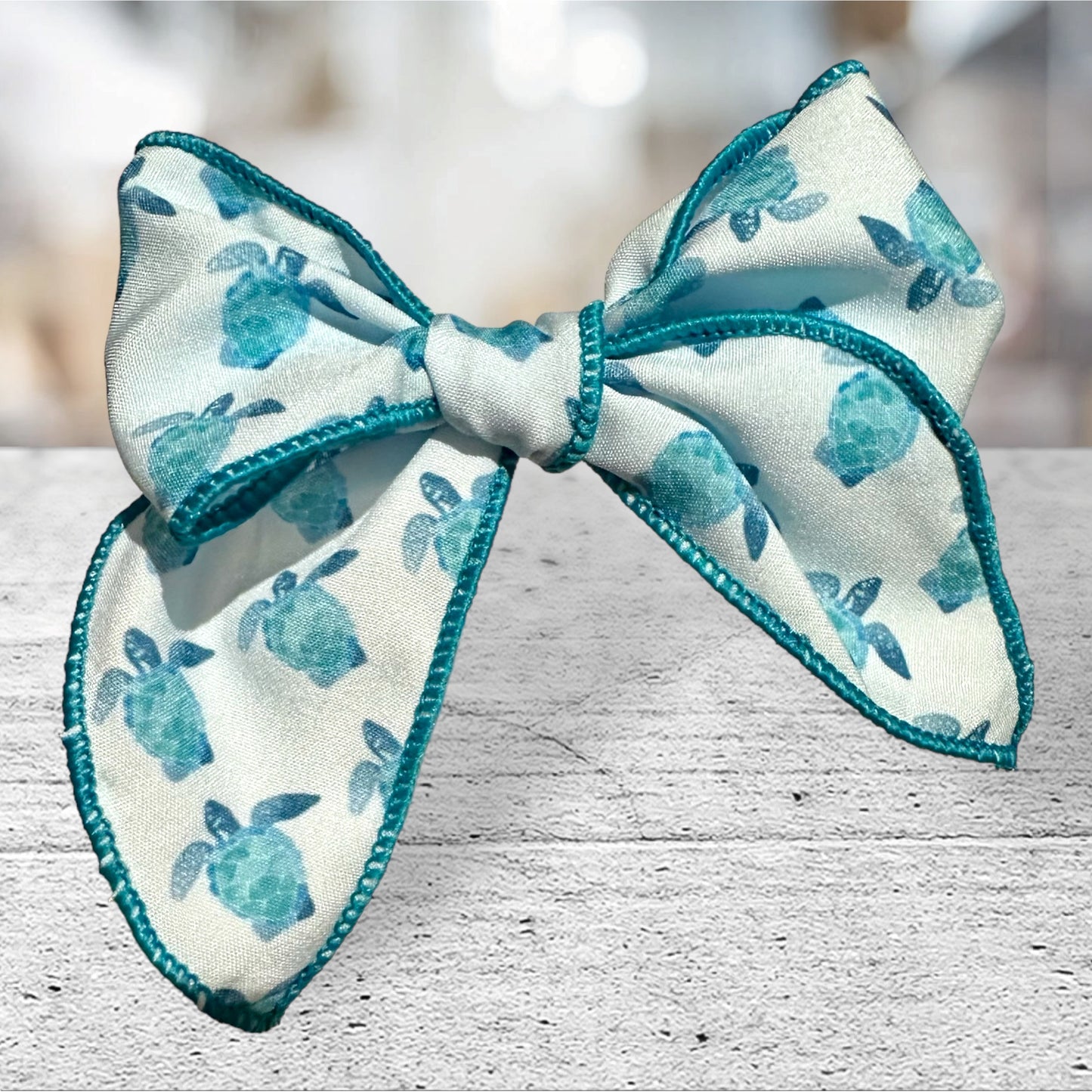 Sea Turtles Bow- Small